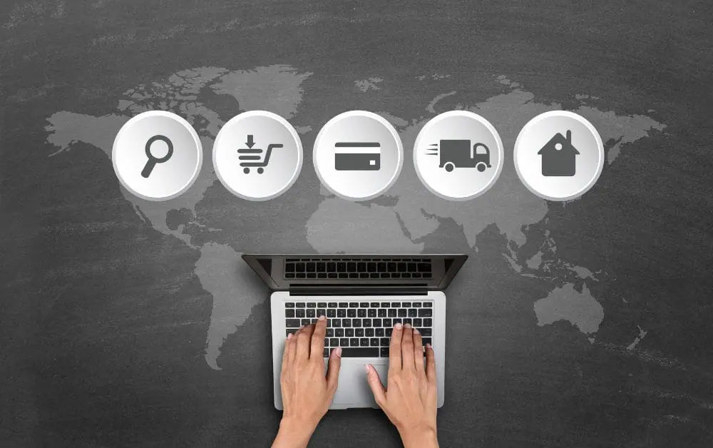 expandovat do Rumunska